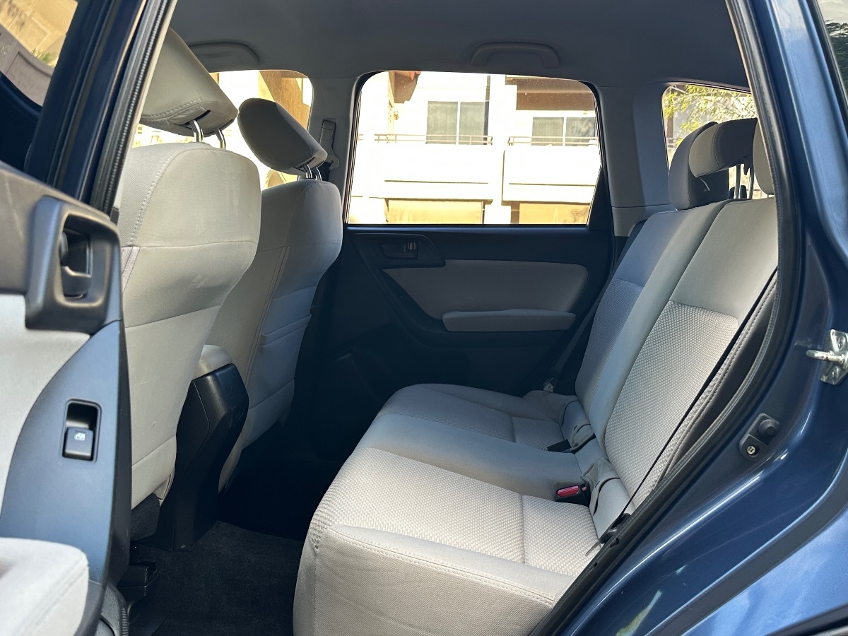 2014 Subaru Forester 2.5i photo 11