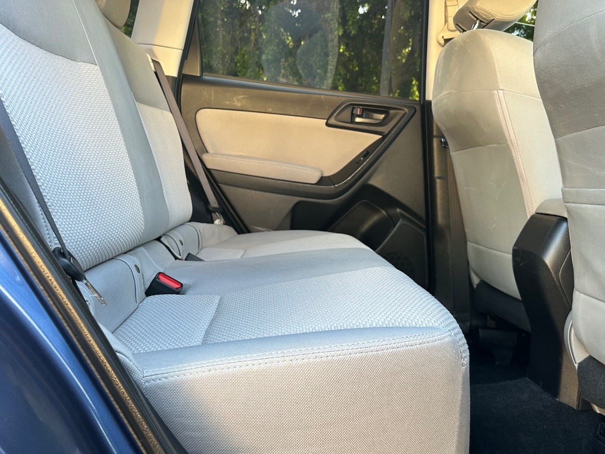 2014 Subaru Forester 2.5i photo 12