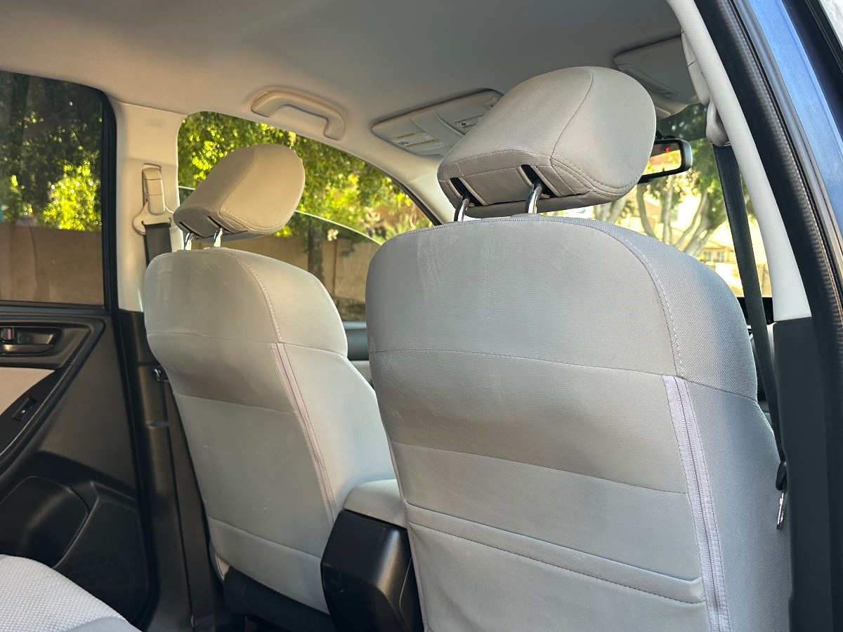 2014 Subaru Forester 2.5i photo 35