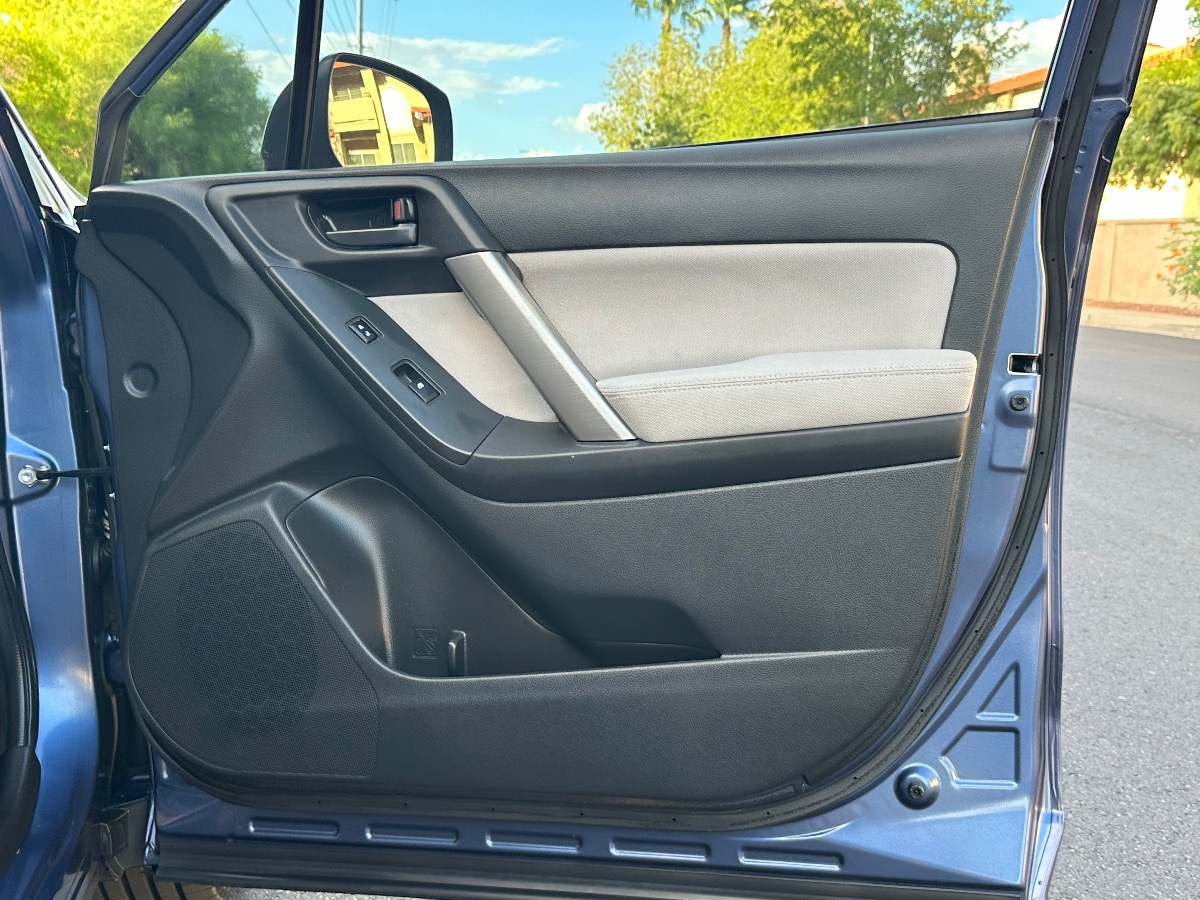 2014 Subaru Forester 2.5i photo 36
