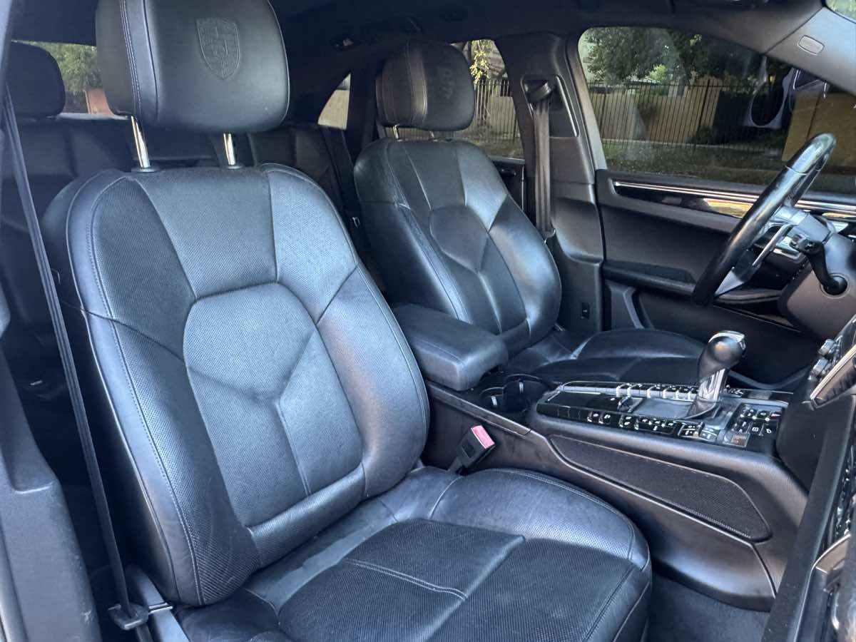 2016 Porsche Macan S photo 40