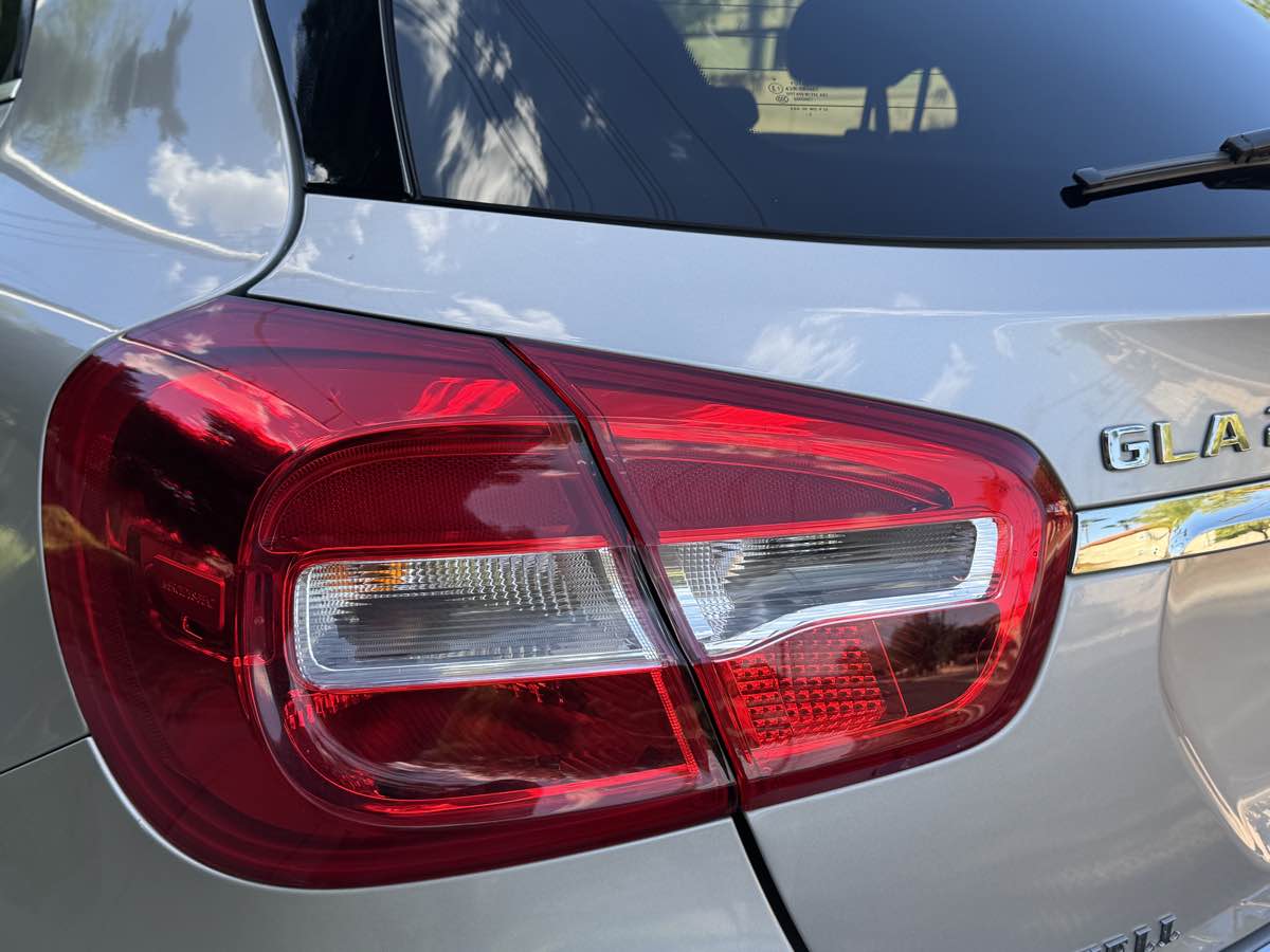 2018 Mercedes Benz GLA 250 4MATIC photo 7
