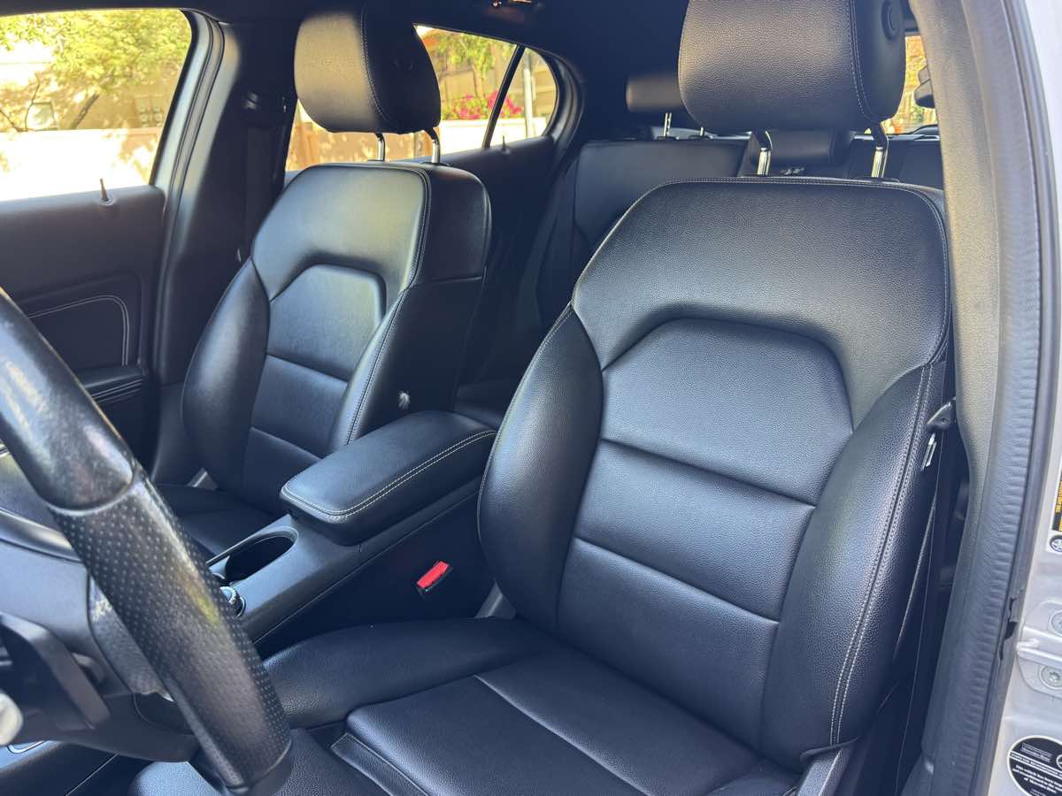 2018 Mercedes Benz GLA 250 4MATIC photo 15