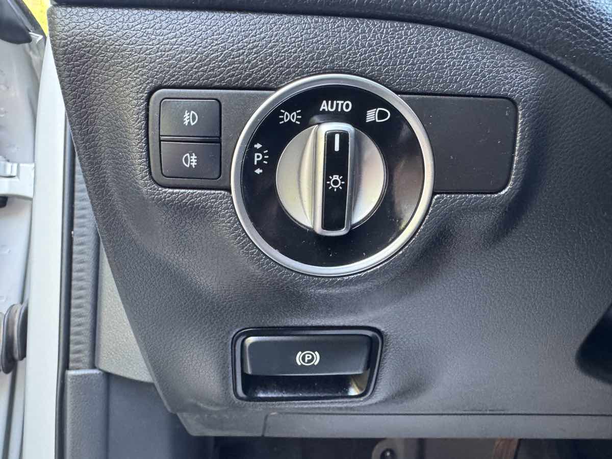 2018 Mercedes Benz GLA 250 4MATIC photo 20