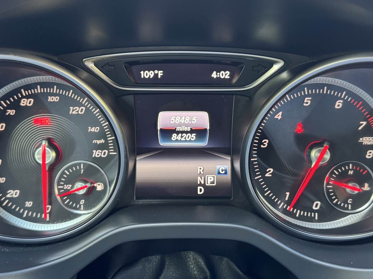 2018 Mercedes Benz GLA 250 4MATIC photo 21