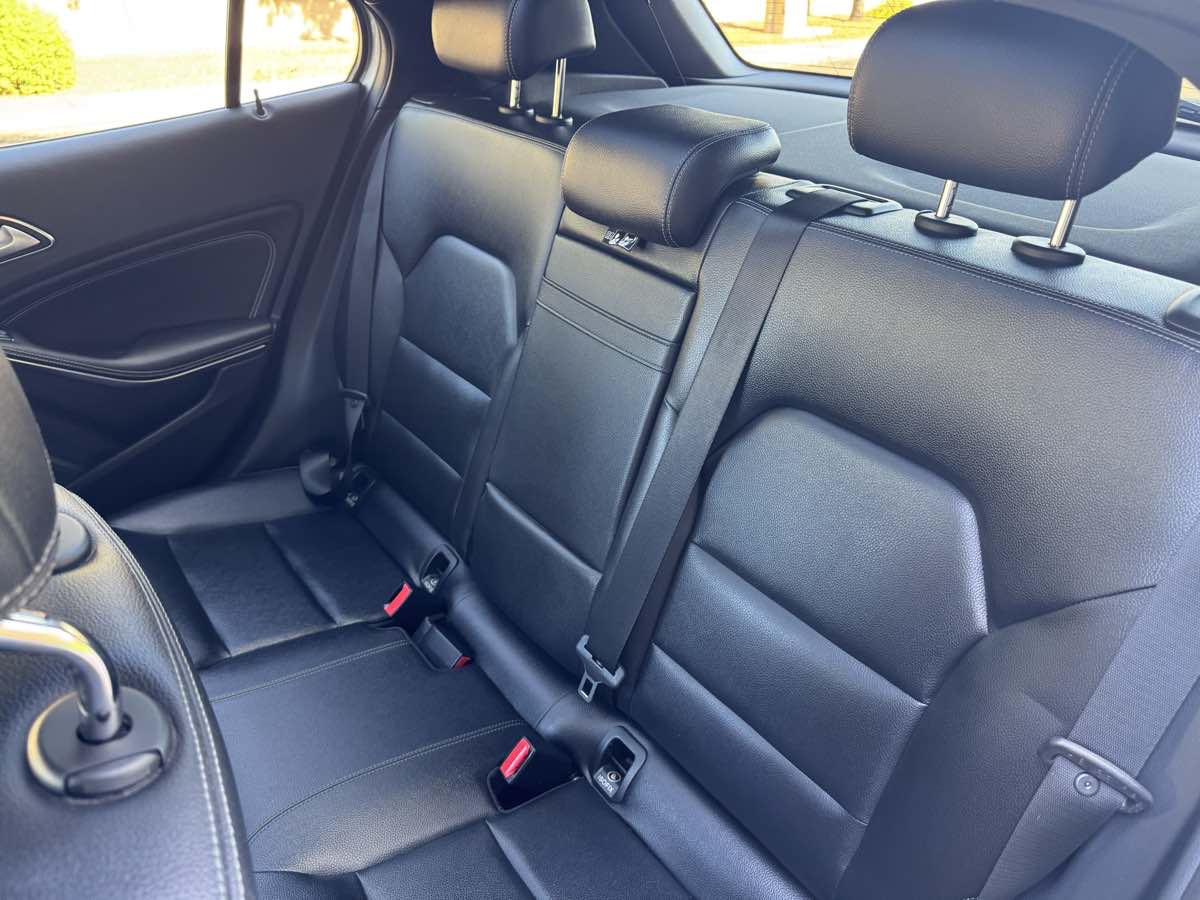 2018 Mercedes Benz GLA 250 4MATIC photo 33