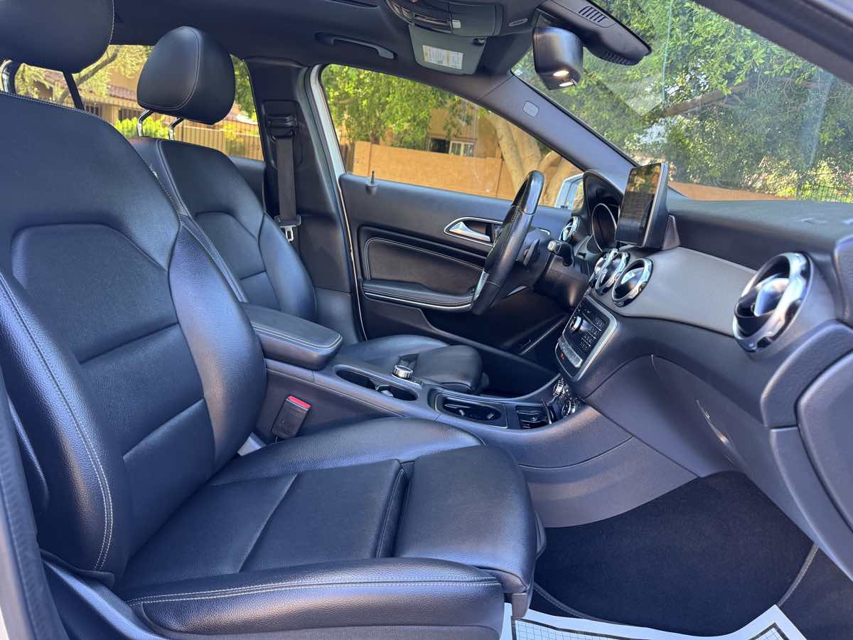 2018 Mercedes Benz GLA 250 4MATIC photo 39