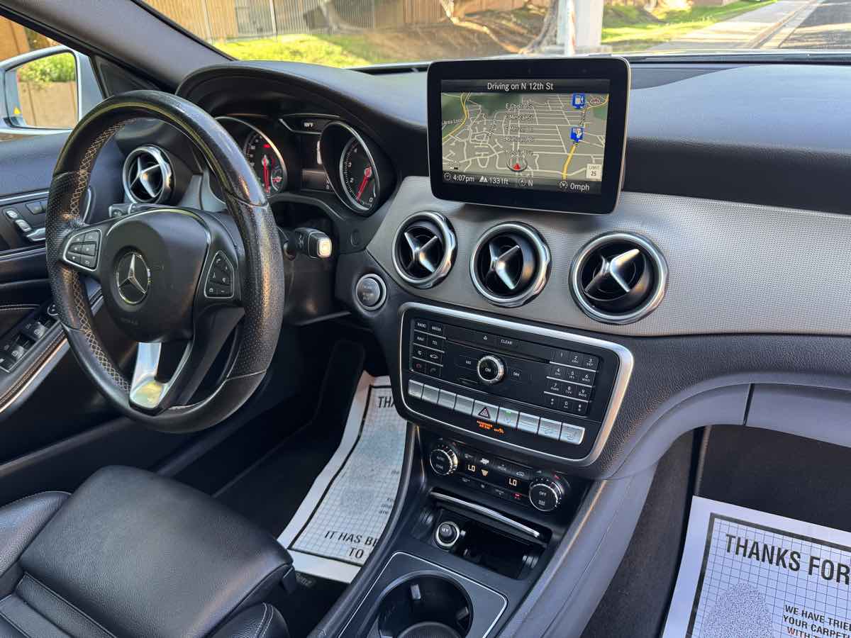 2018 Mercedes Benz GLA 250 4MATIC photo 41