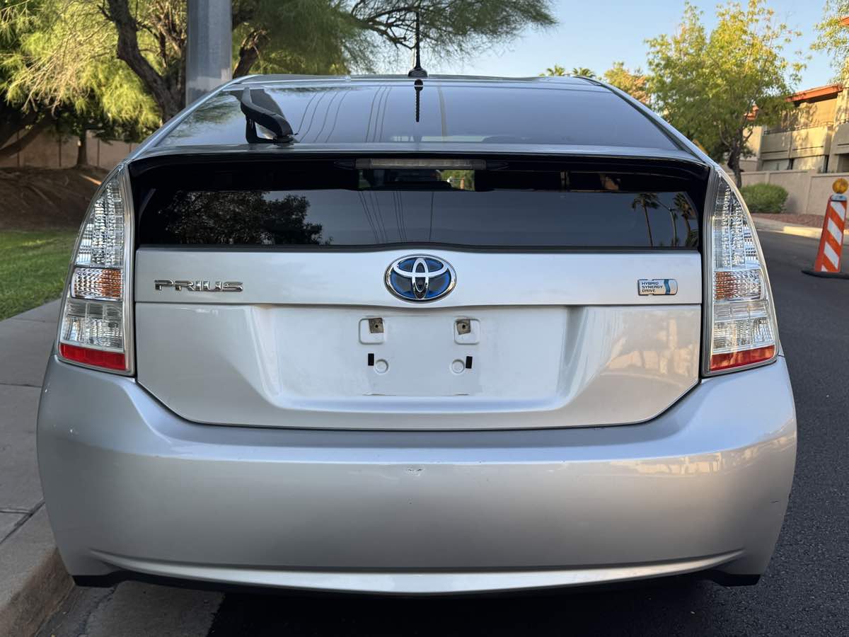 2010 Toyota Prius I SE photo 9
