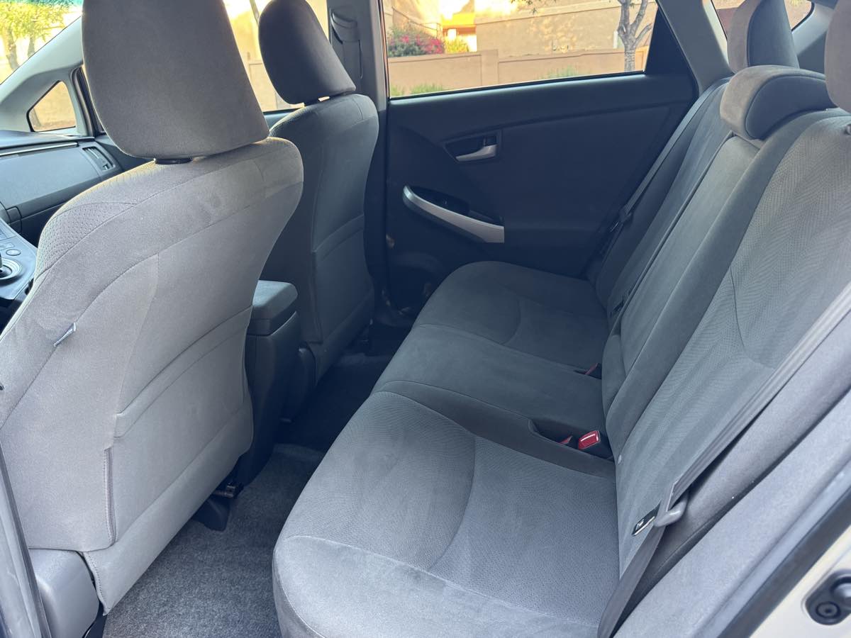 2010 Toyota Prius I SE photo 28