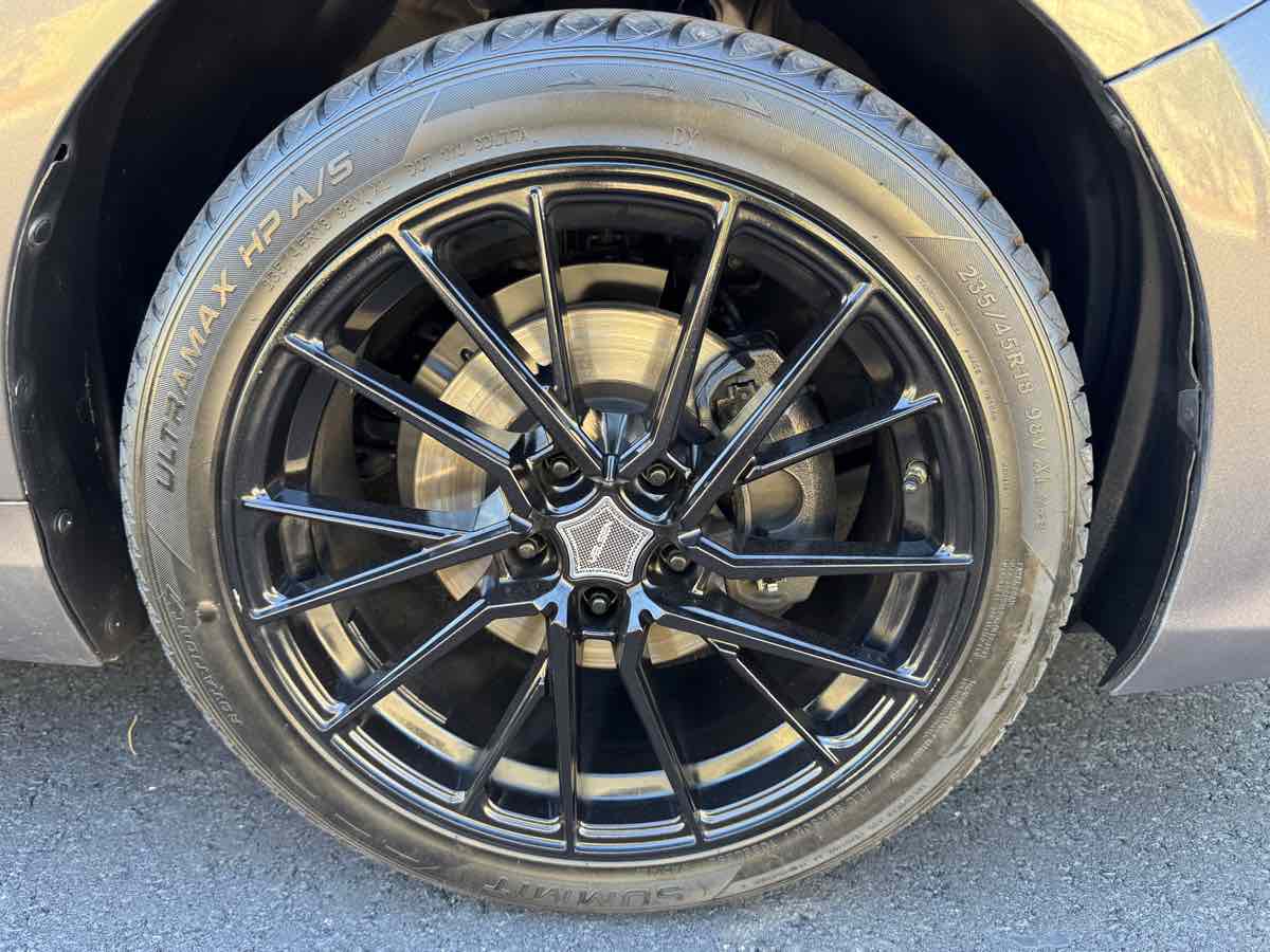 2015 Toyota Camry LE photo 39