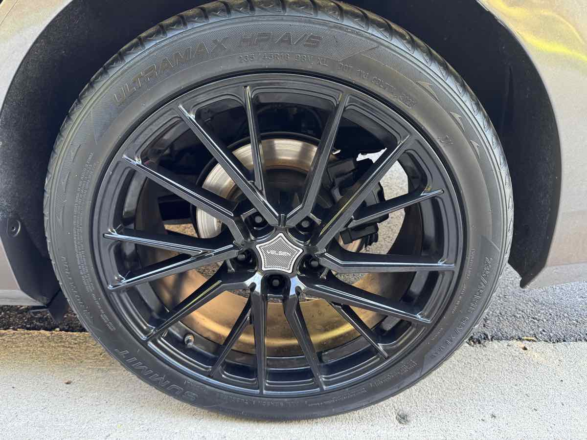 2015 Toyota Camry LE photo 41
