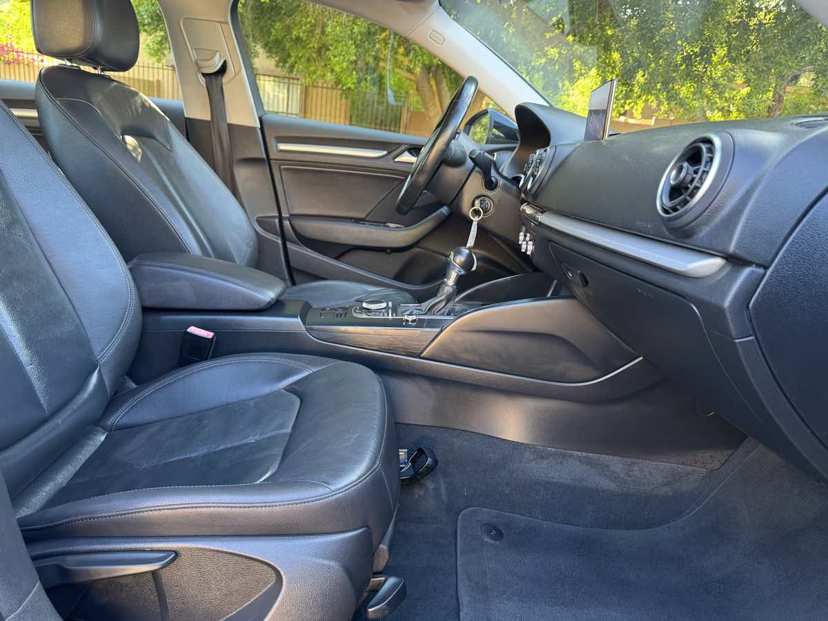 2015 Audi A3 1.8T Premium photo 34