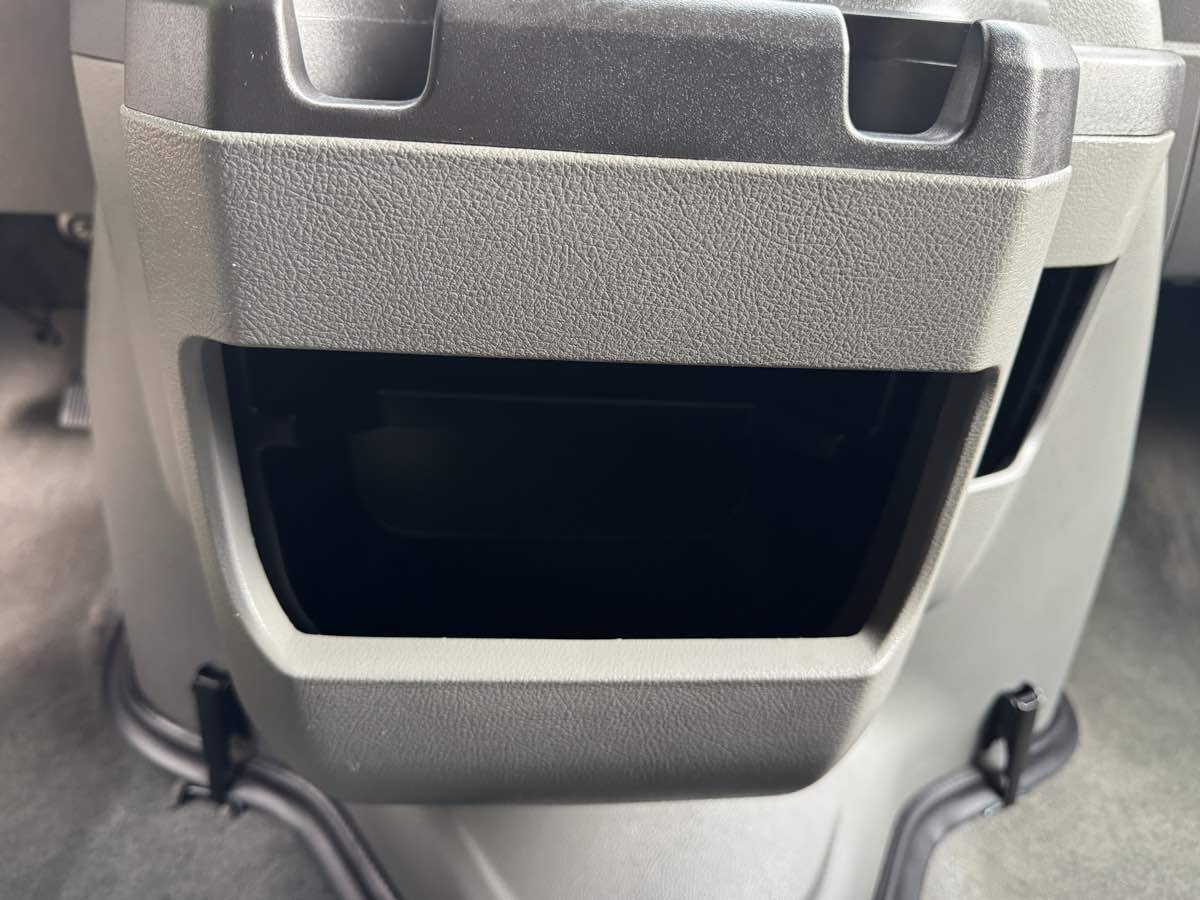 2012 Ford E-350 photo 19