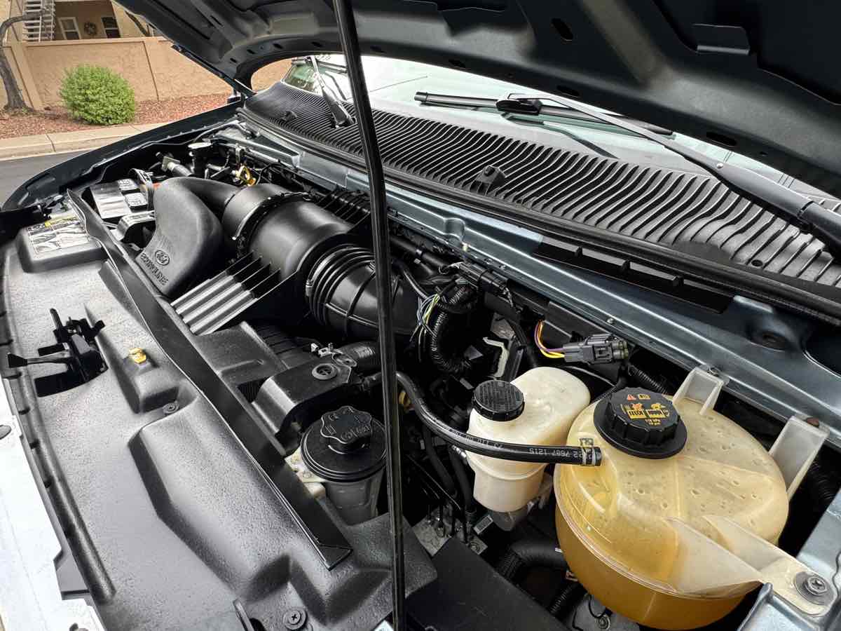 2012 Ford E-350 photo 35