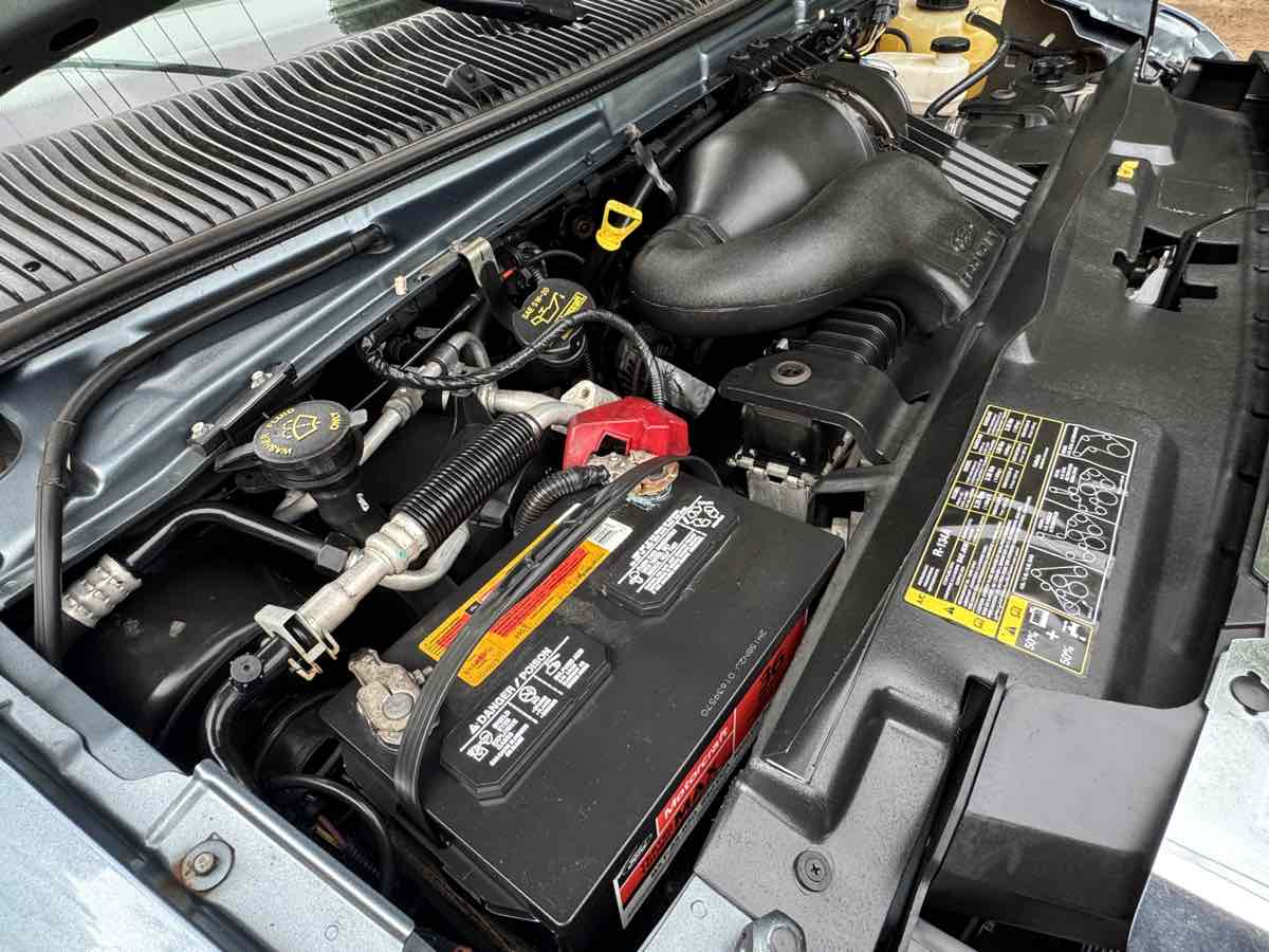 2012 Ford E-350 photo 36