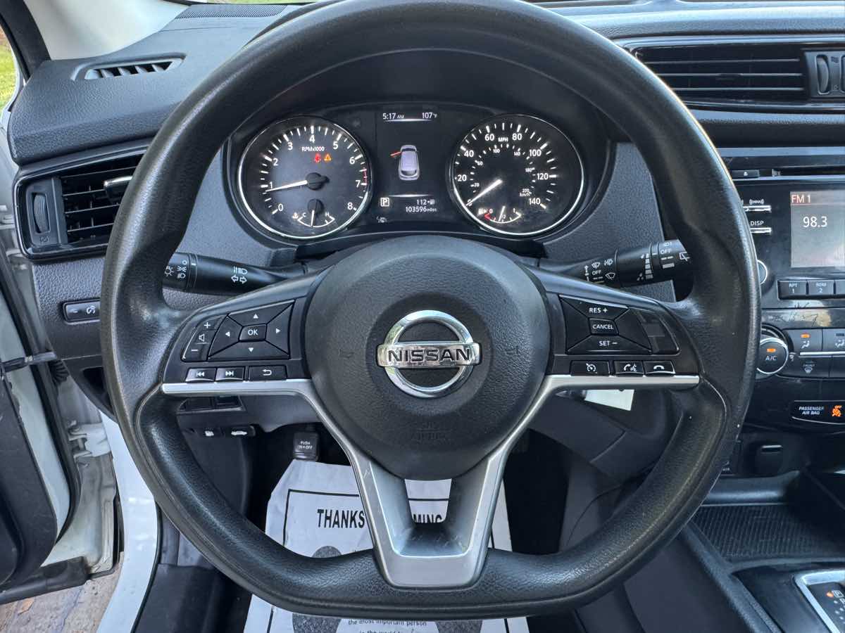 2018 Nissan Rogue Sport S photo 14