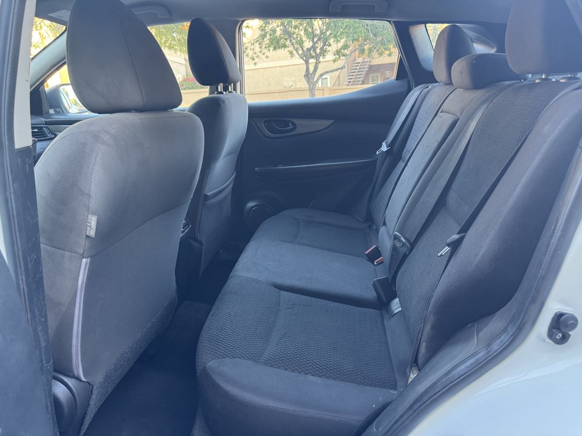 2018 Nissan Rogue Sport S photo 24