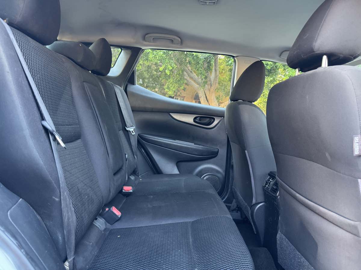2018 Nissan Rogue Sport S photo 26