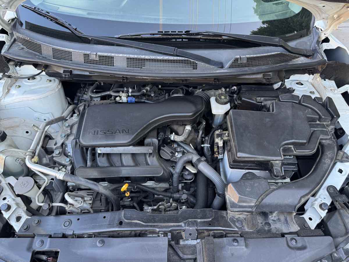 2018 Nissan Rogue Sport S photo 30