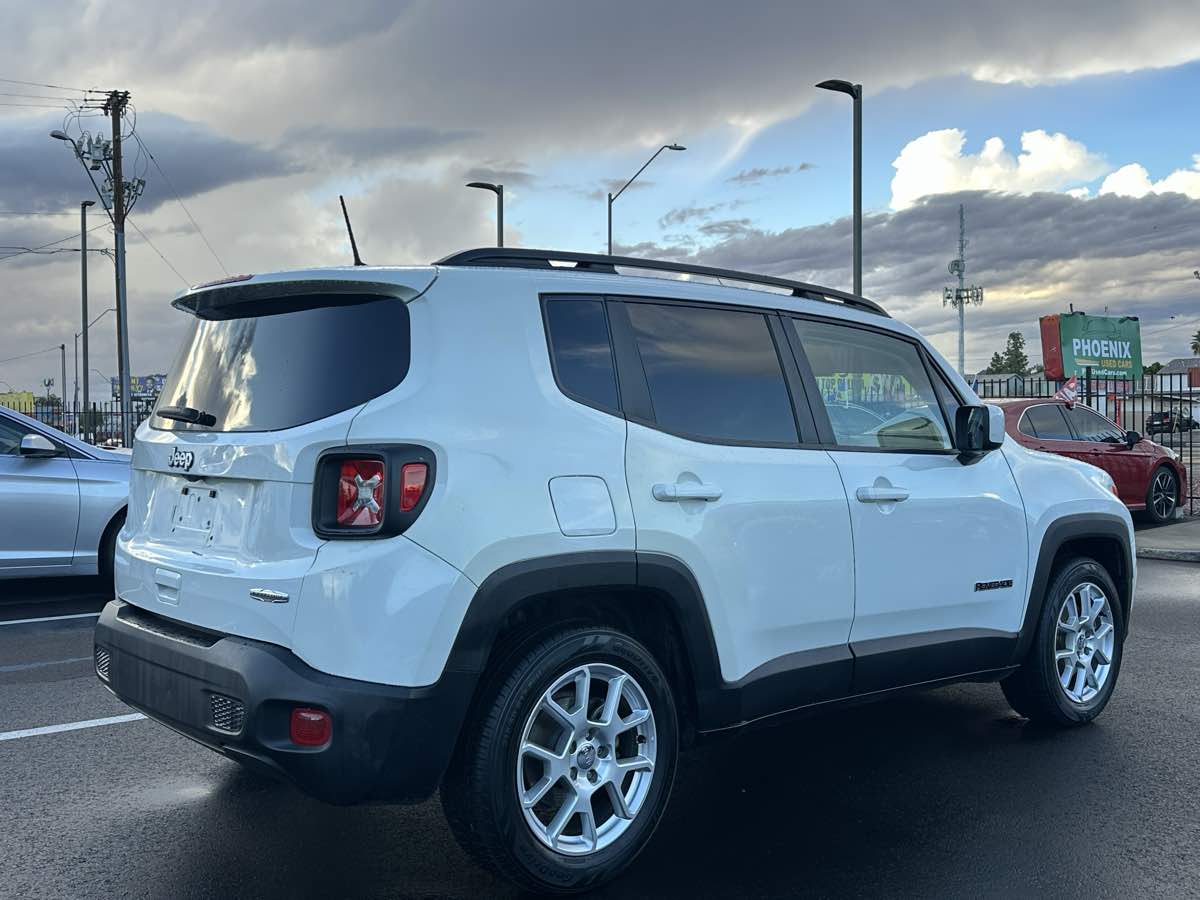 2020 Jeep Renegade Latitude photo 3