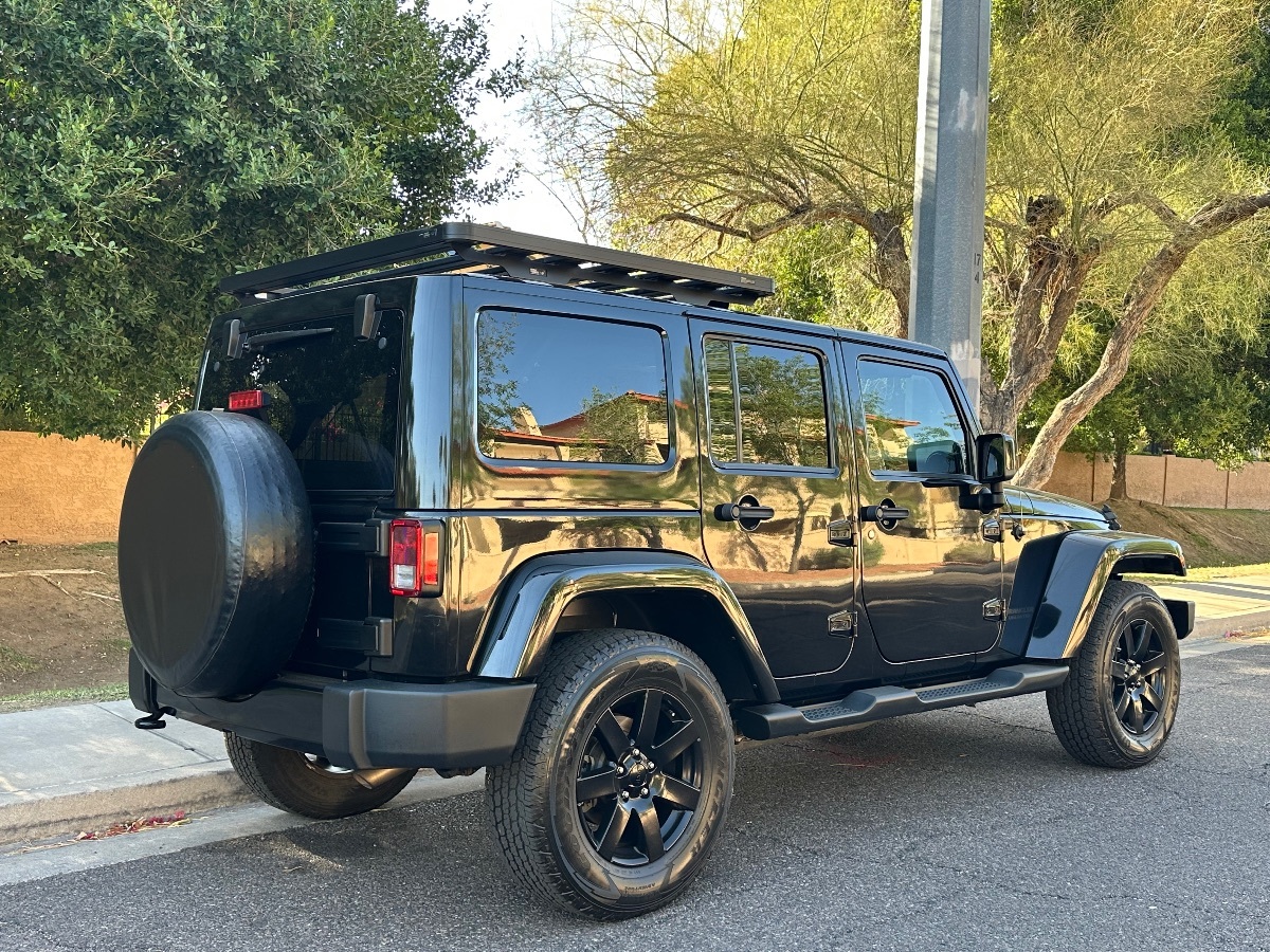 2014 Jeep Wrangler Unlimited Altitude photo 4