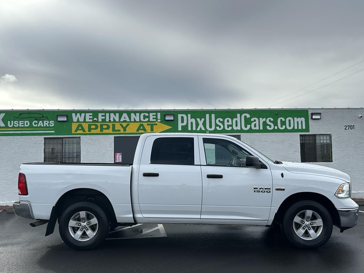 2019 Ram 1500 Classic Tradesman photo 3