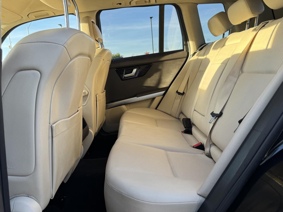 2015 Mercedes-Benz GLK-Class GLK350 - Photo 12