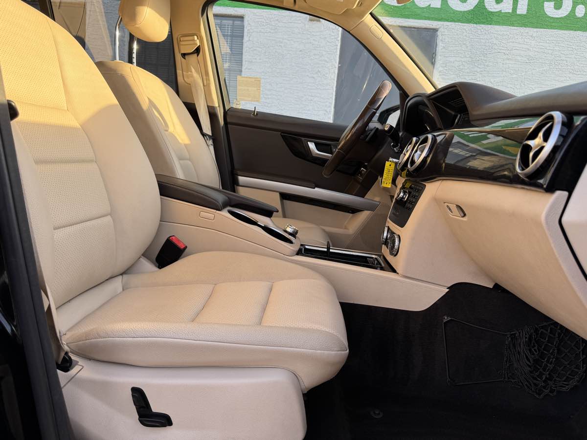 2015 Mercedes-Benz GLK-Class GLK350 - Photo 25