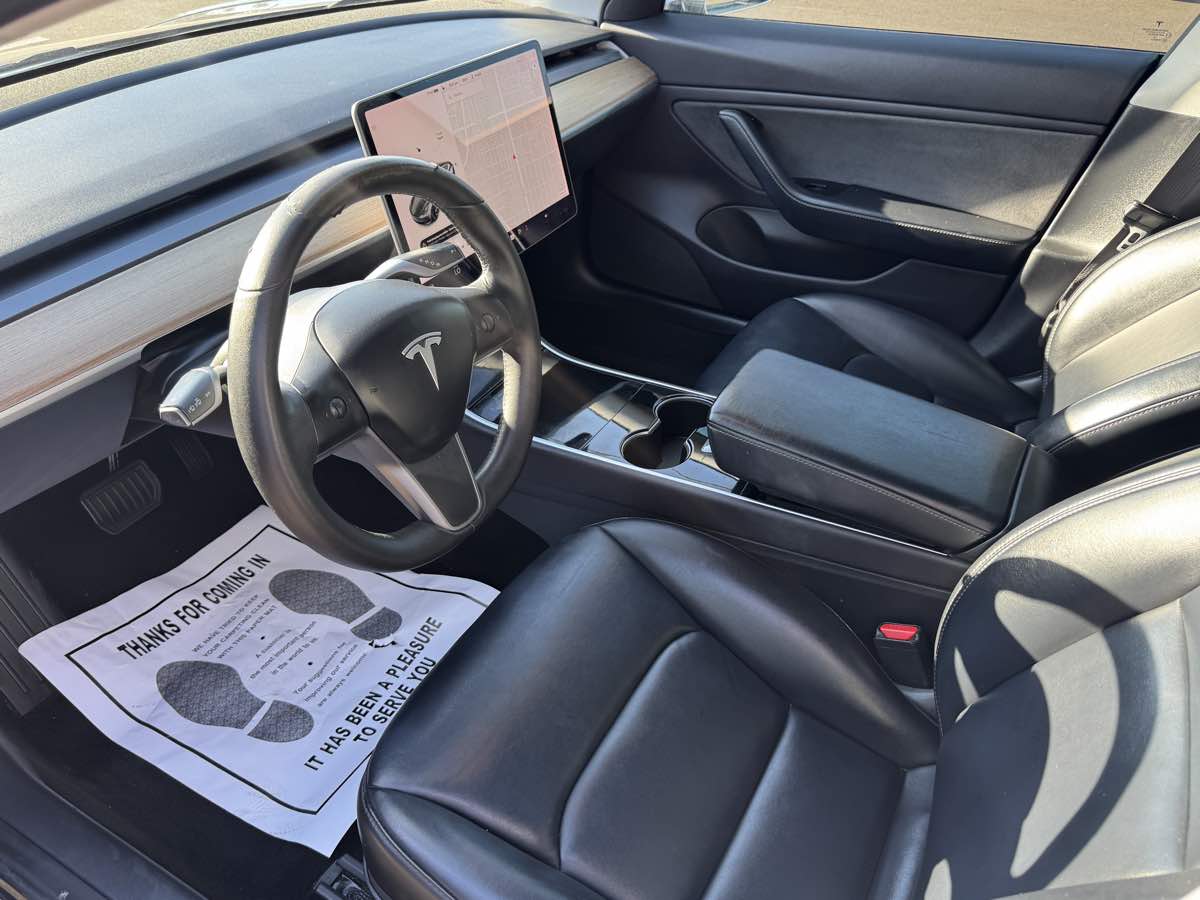 2019 Tesla Model 3 Base - Photo 10