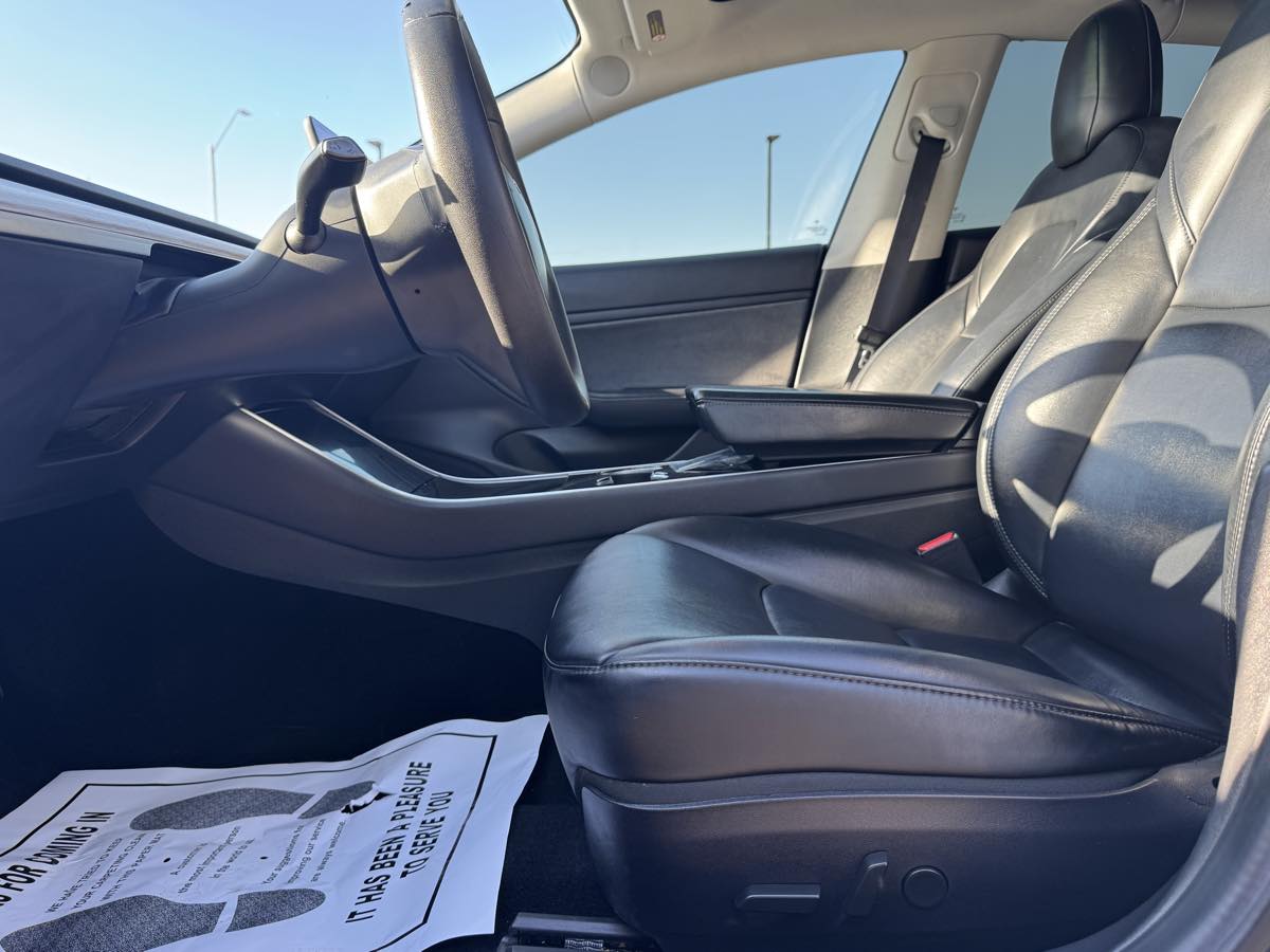 2019 Tesla Model 3 Base - Photo 11