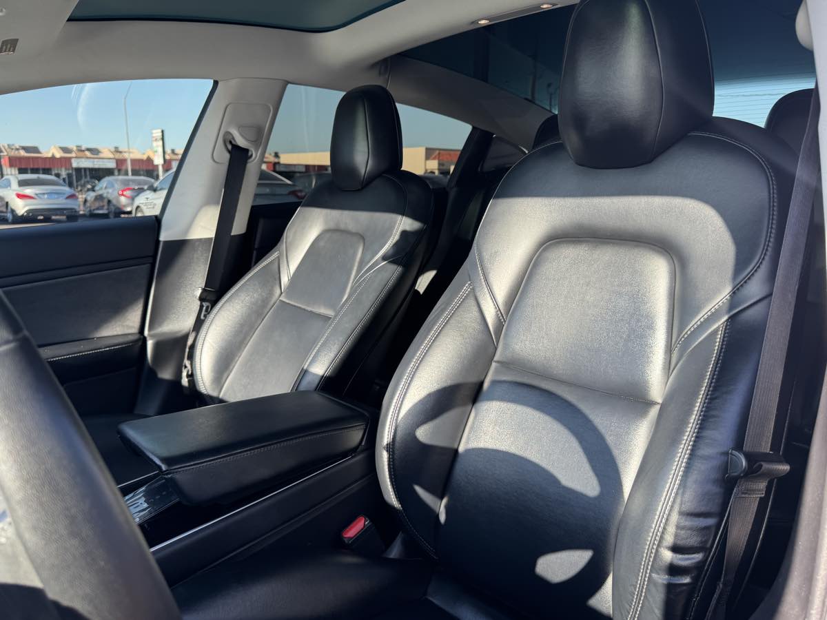 2019 Tesla Model 3 Base - Photo 12