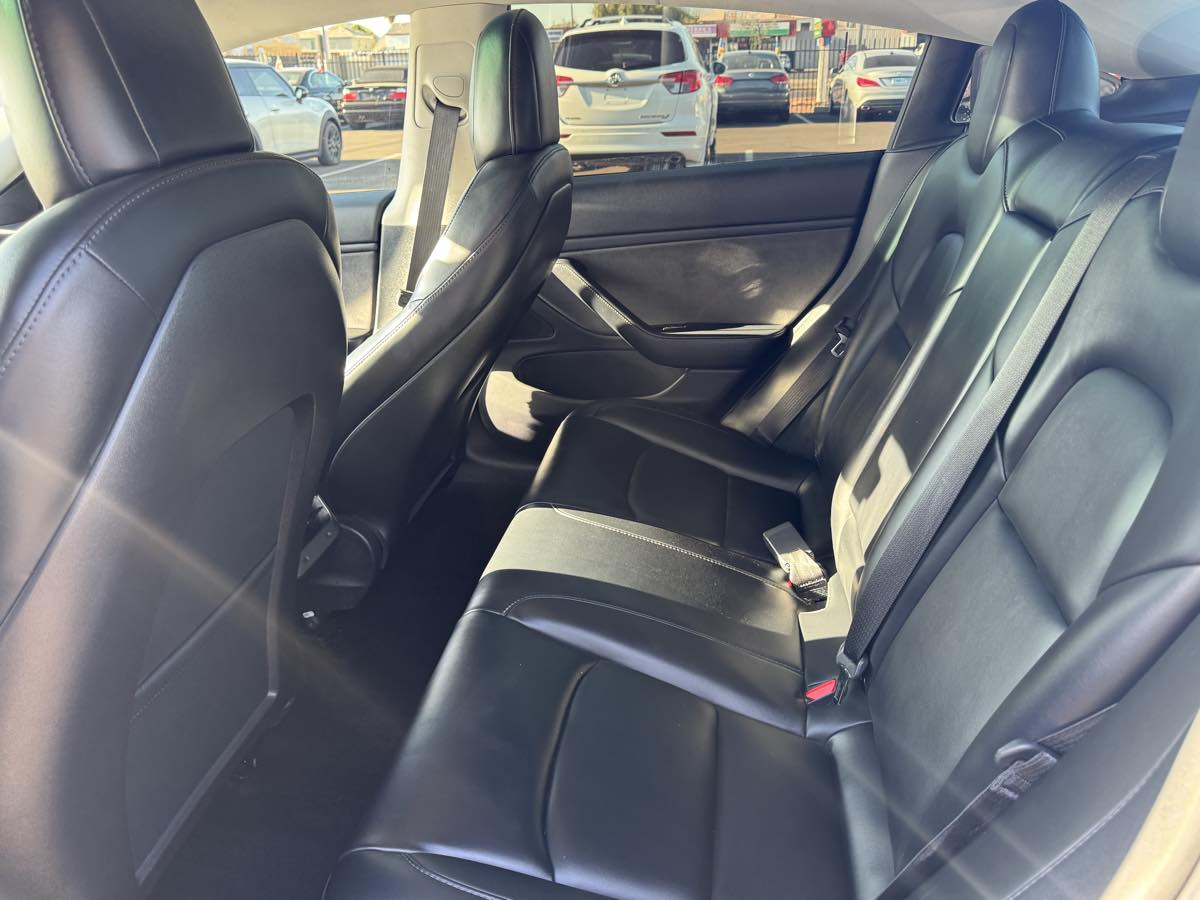2019 Tesla Model 3 Base - Photo 14