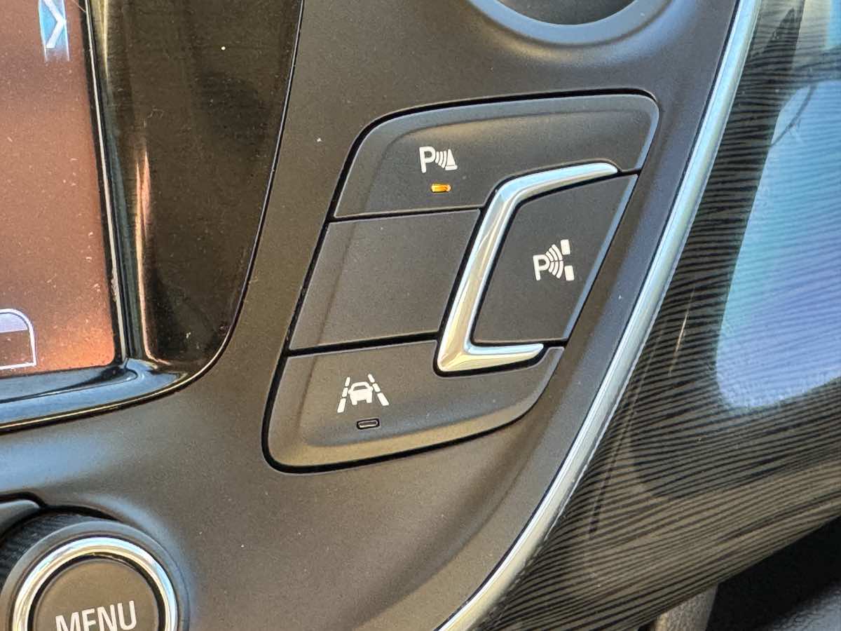 2017 Buick Envision Premium II - Photo 40