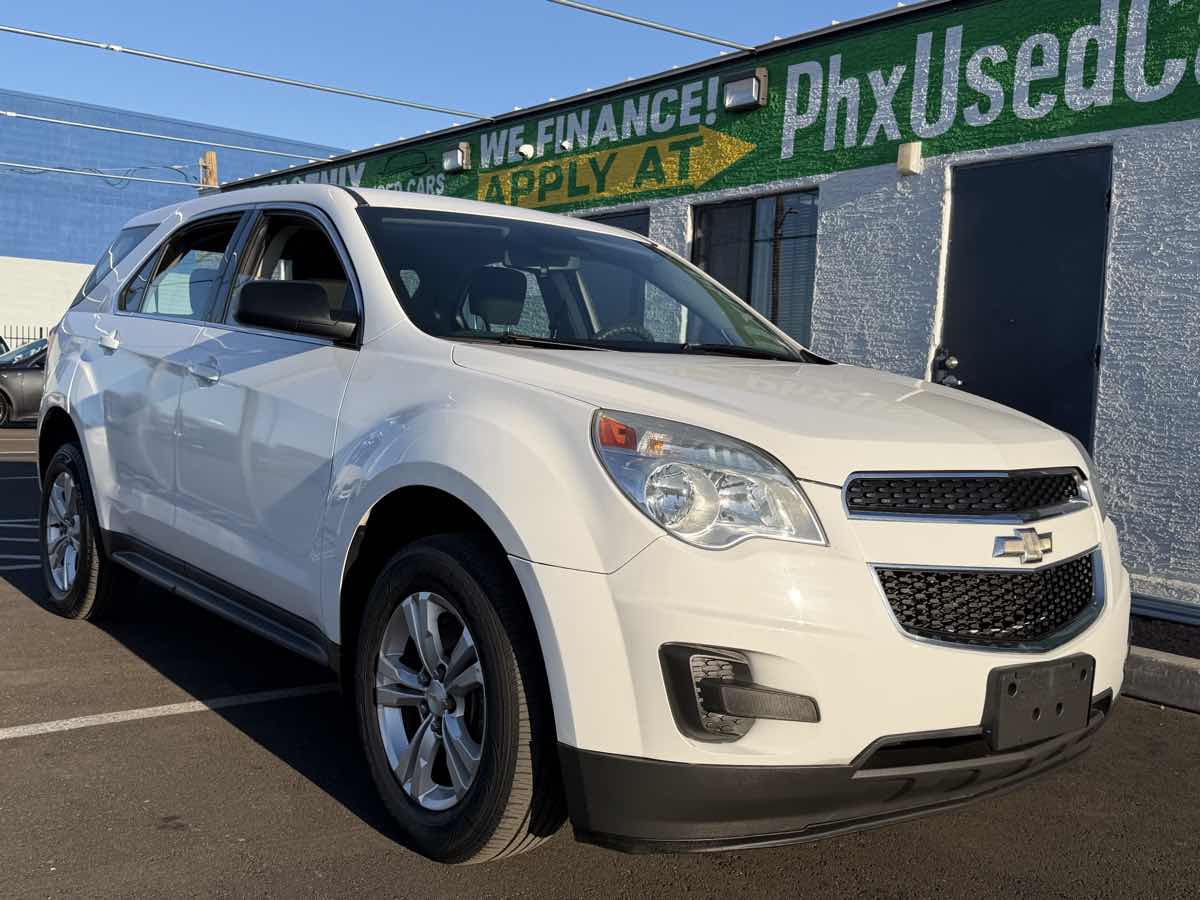 2015 Chevrolet Equinox LS - Photo 2