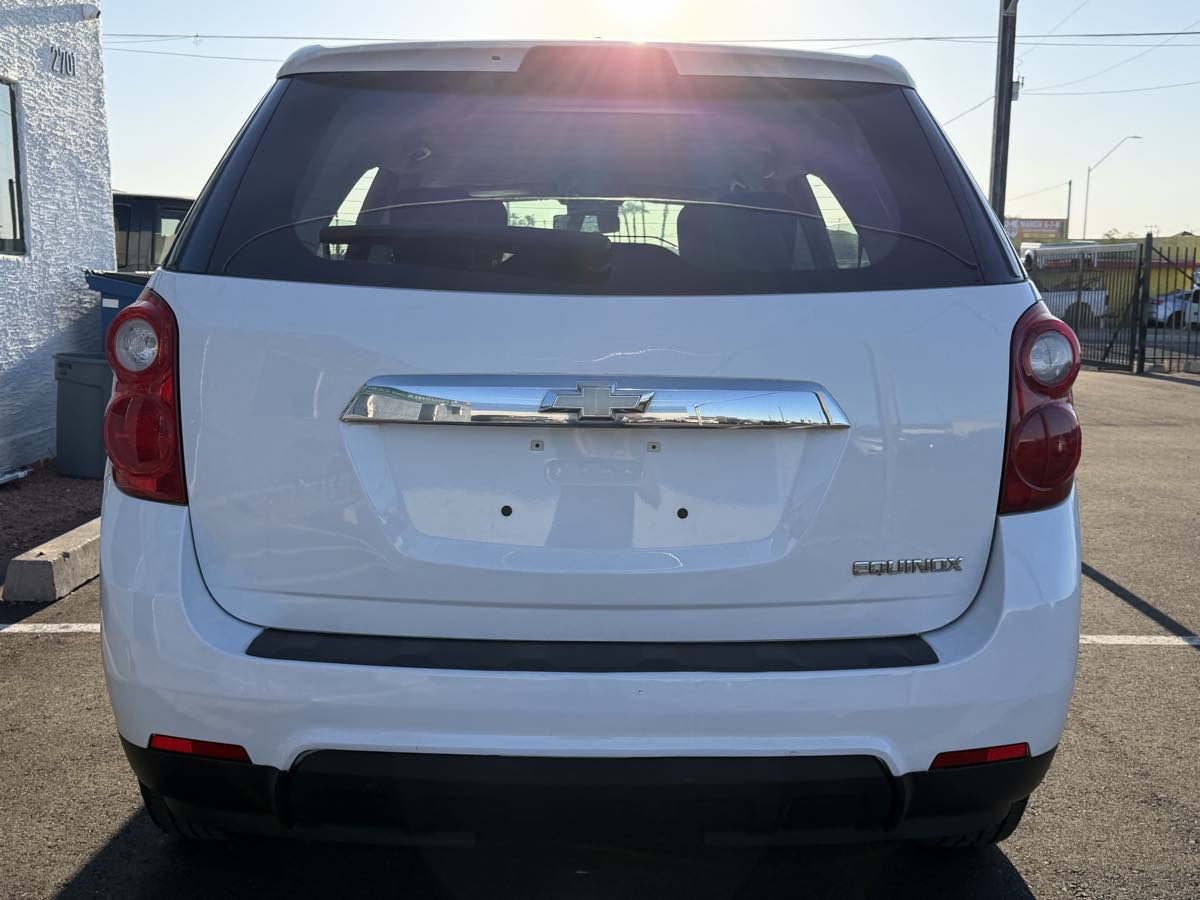 2015 Chevrolet Equinox LS - Photo 5