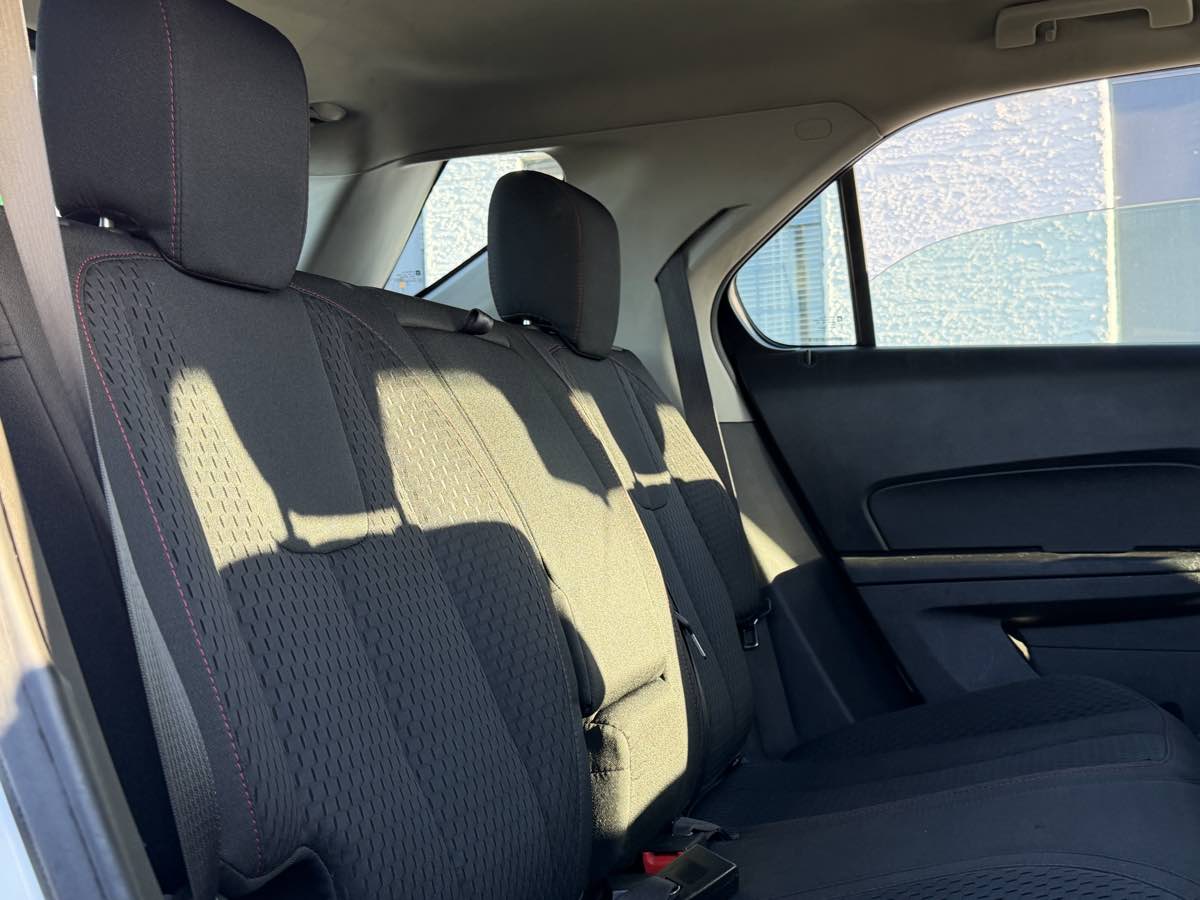 2015 Chevrolet Equinox LS - Photo 13