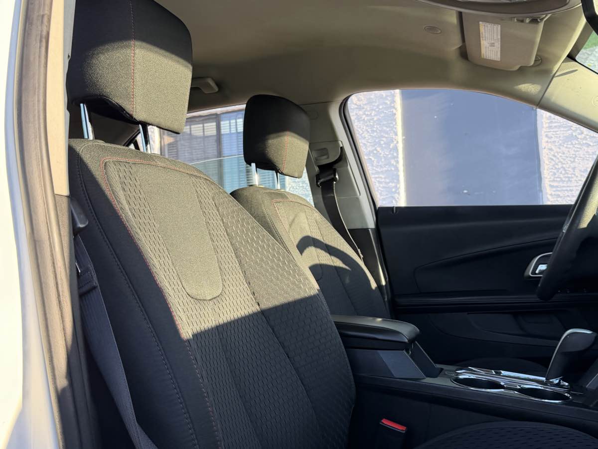 2015 Chevrolet Equinox LS - Photo 15