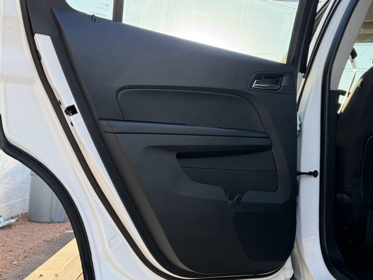 2015 Chevrolet Equinox LS - Photo 30