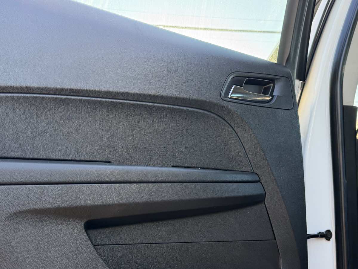 2015 Chevrolet Equinox LS - Photo 31