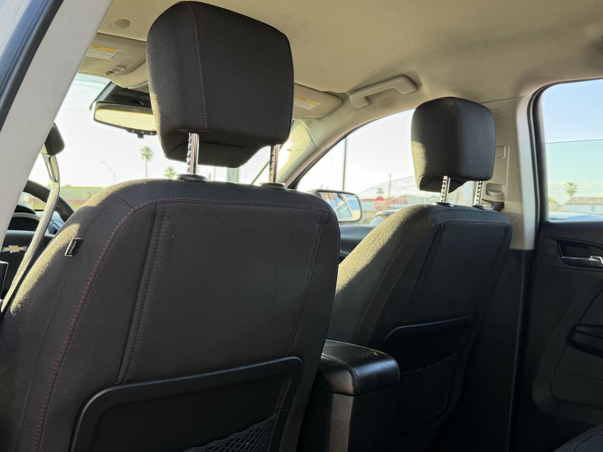 2015 Chevrolet Equinox LS - Photo 33