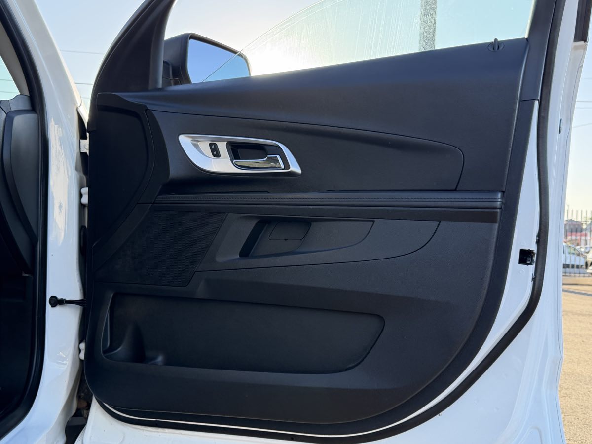2015 Chevrolet Equinox LS - Photo 40