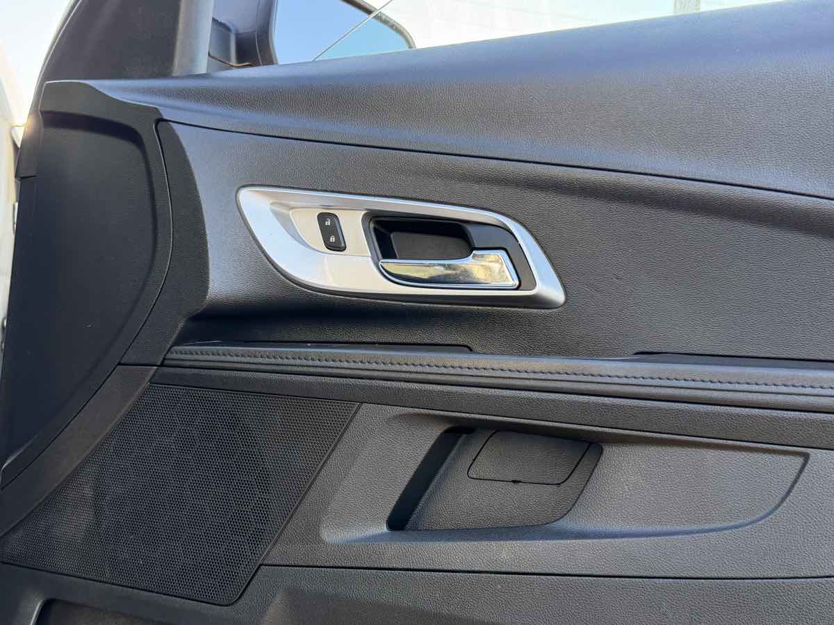 2015 Chevrolet Equinox LS - Photo 41