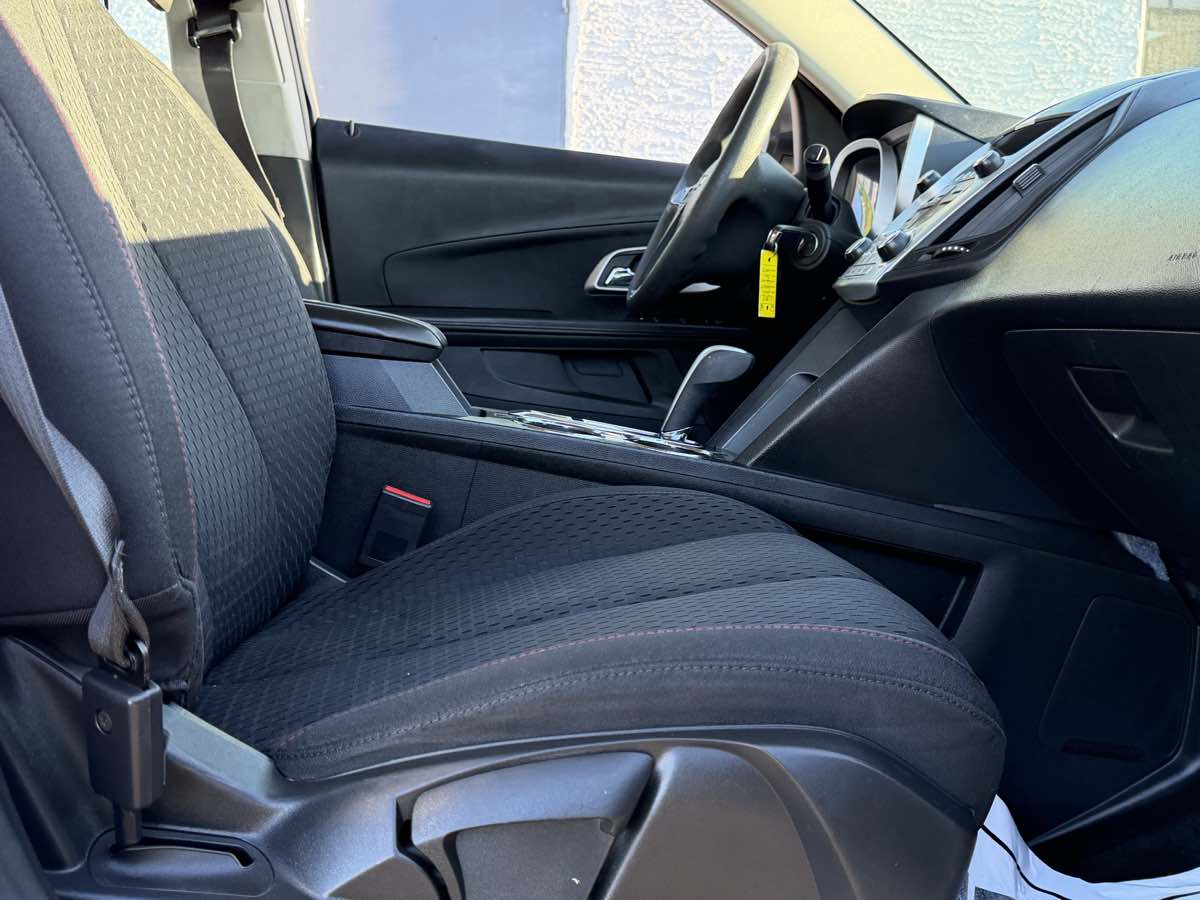 2015 Chevrolet Equinox LS - Photo 42