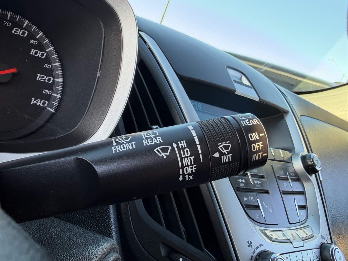 2015 Chevrolet Equinox LS - Photo 48