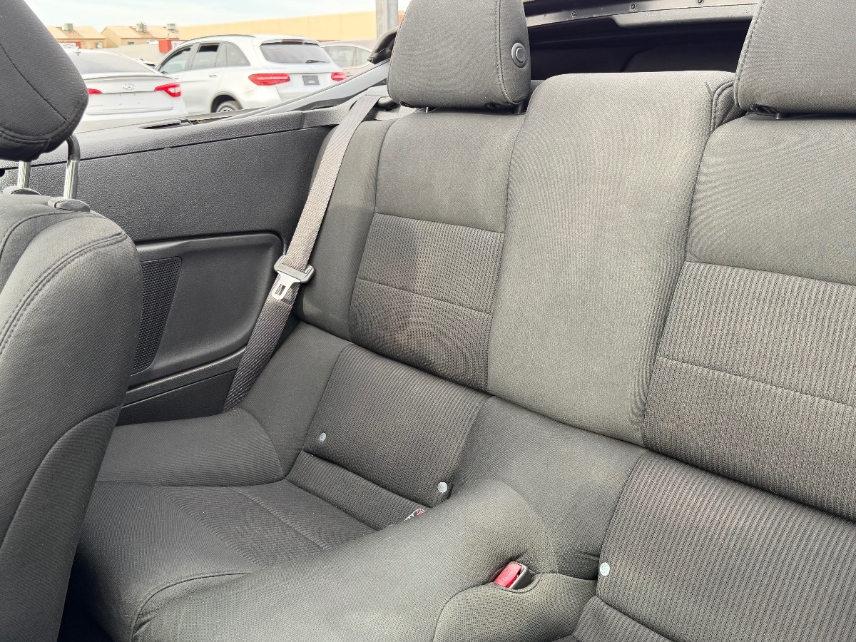 2014 Ford Mustang V6 - Photo 13