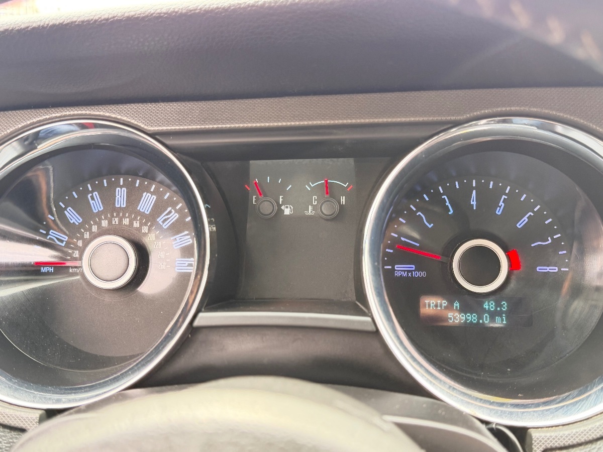2014 Ford Mustang V6 - Photo 20