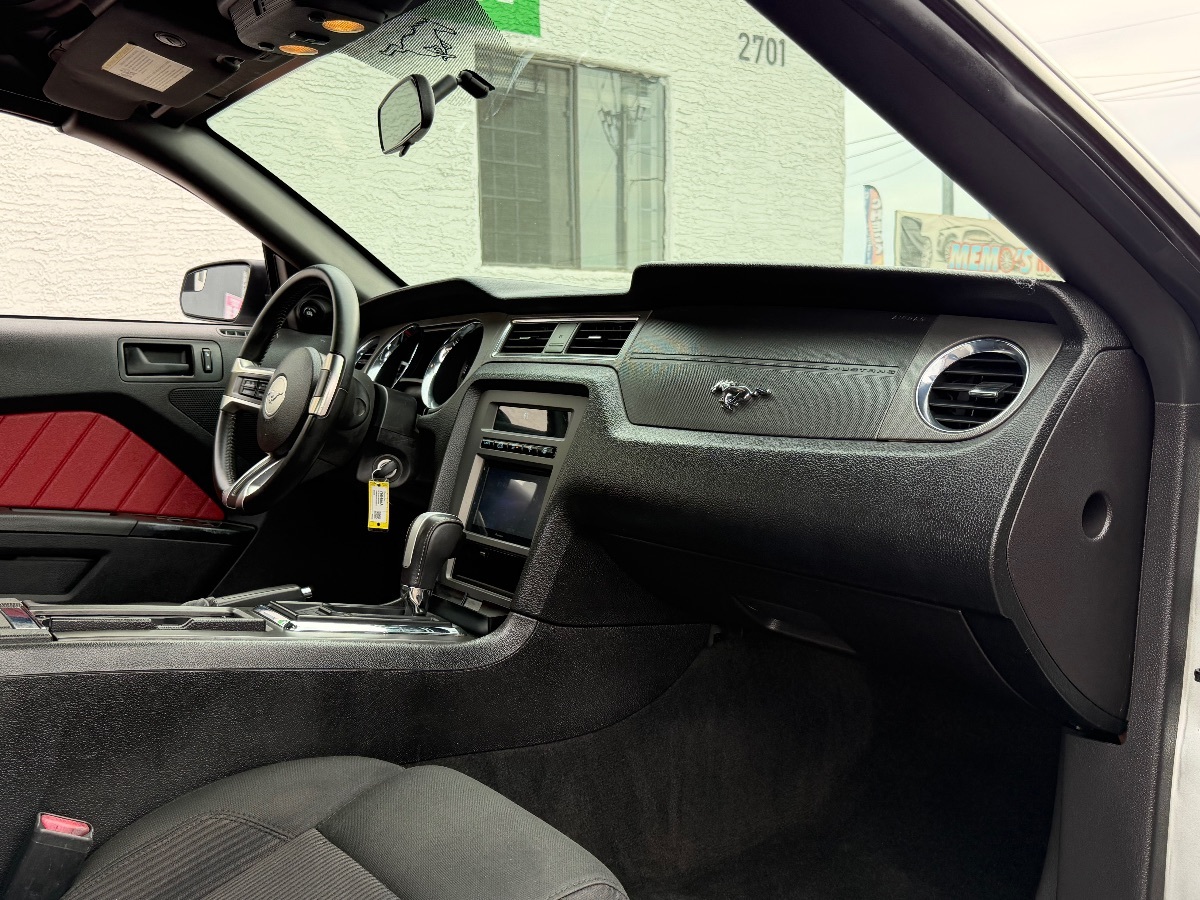 2014 Ford Mustang V6 - Photo 33