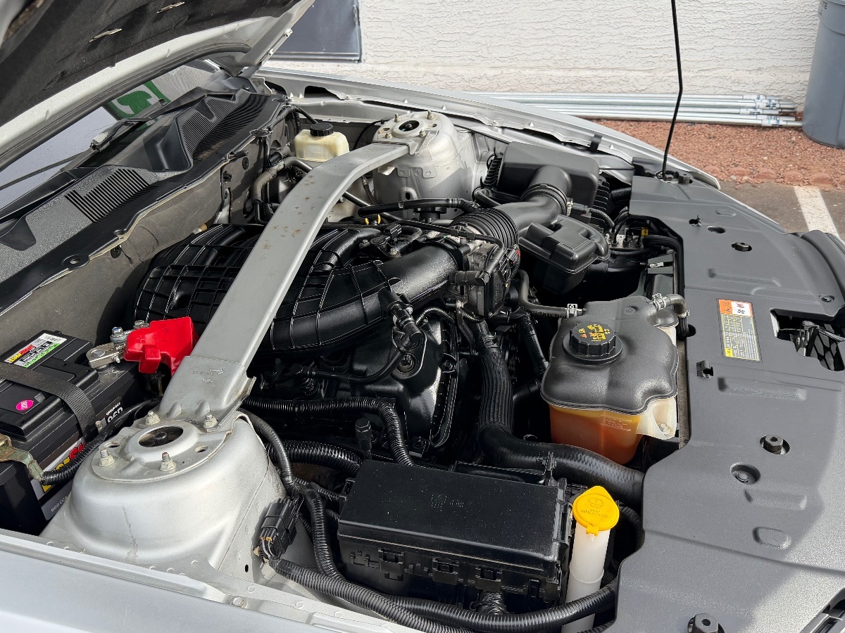 2014 Ford Mustang V6 - Photo 38