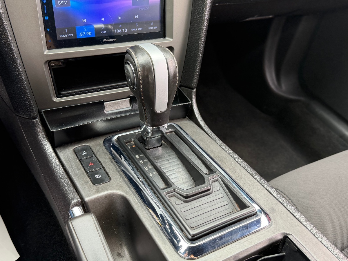 2014 Ford Mustang V6 - Photo 41